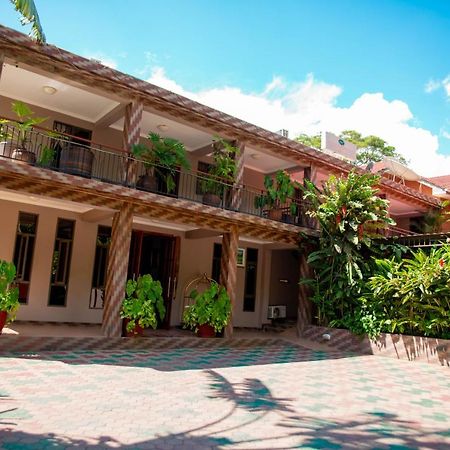 Lush Garden Business Hotel Arusha Exterior foto